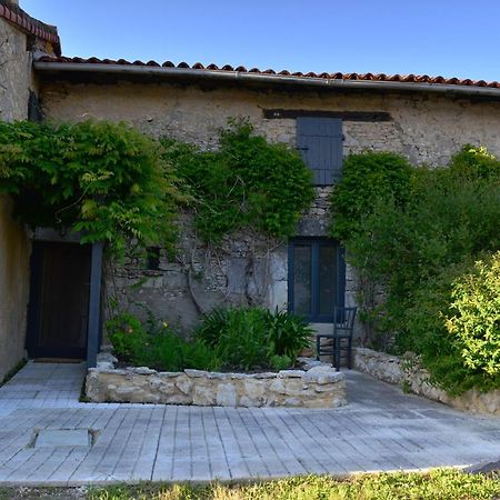Chez Pique-Fesse Chambre D'Hote Saint-Martin-L'ars Bagian luar foto